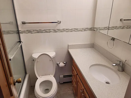 Rented by 18 REALTY | media 4