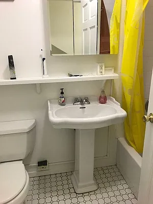 Rented by Downtown Realty Group LTD | media 54