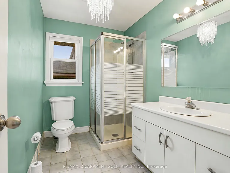 602 Geneva St — Photo 13