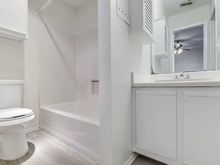 Bathroom #2