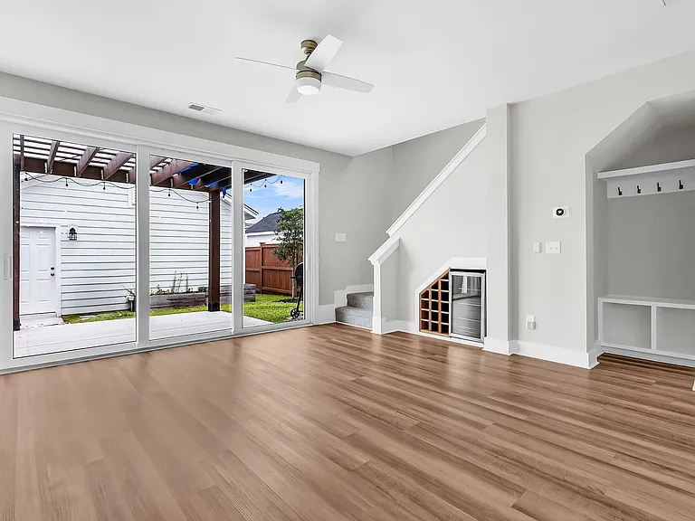 396 Ripple Park Dr — Photo 13