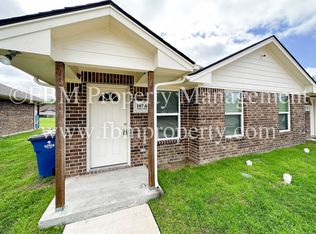 107 Casa Linda Dr #A, Ennis, TX 75119