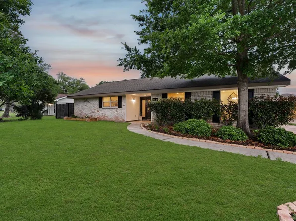 1918 Stebbins Dr, Houston, TX 77043