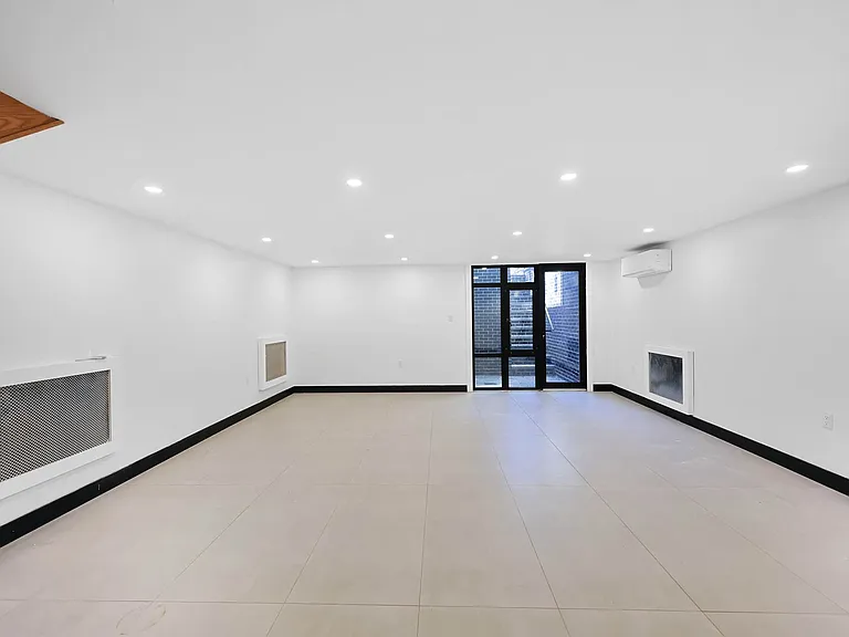 153 Weirfield St #B — Photo 46