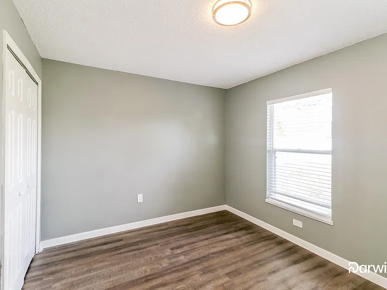 14032 Kane Rd — Photo 7