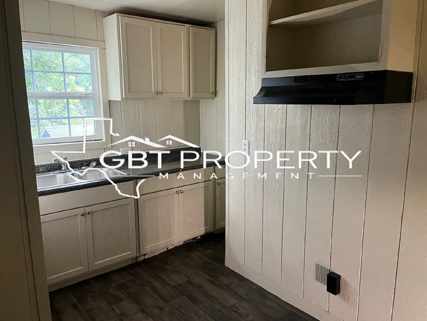 LPP - 428 S. Fredonia St. — Photo 2