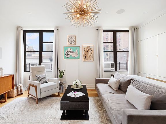 2nd image of 241 W 108th St APT 6A