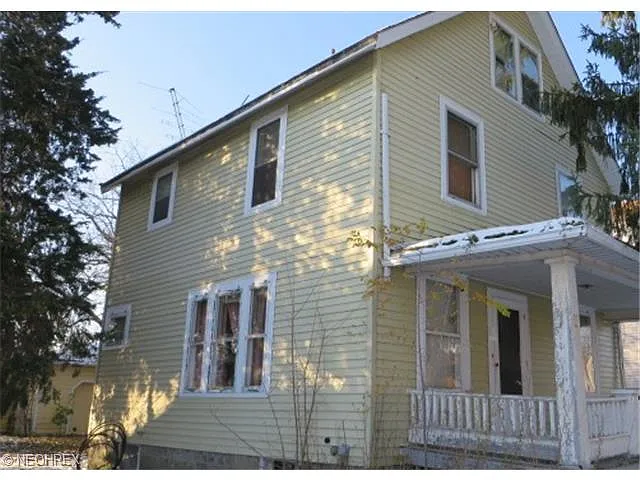 305 W 29th St photo 1