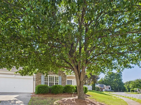 9030 Gander Dr, Charlotte, NC 28277