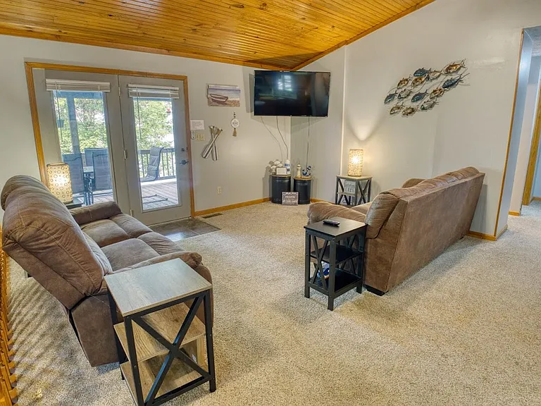 75 Forest Glen Dr — Photo 12