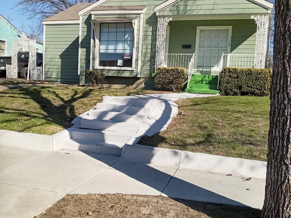 3129 Willing Ave