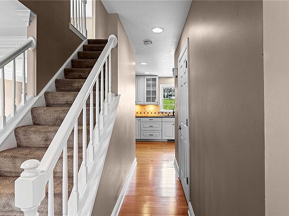 4th image of 9018 Audubon Dr