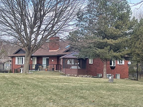 4th image of 911 School Rd