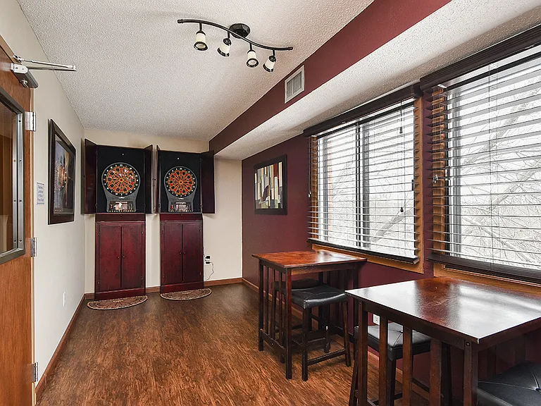 Westwind Apartments — Photo 33