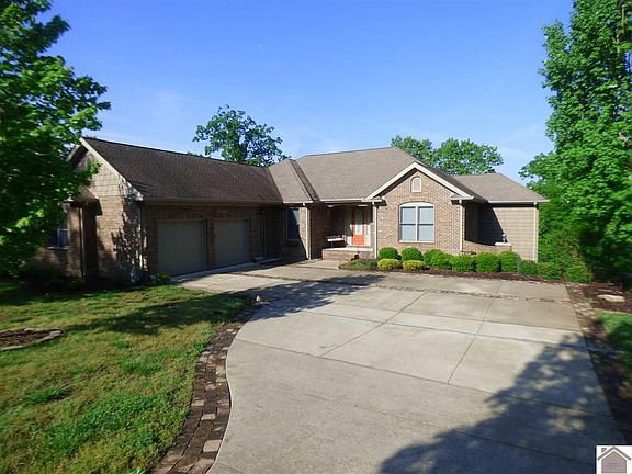 2nd image of 76 Crane Ln