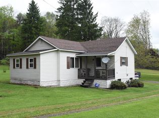 930 Logan Rd, Glen Campbell, PA 15742