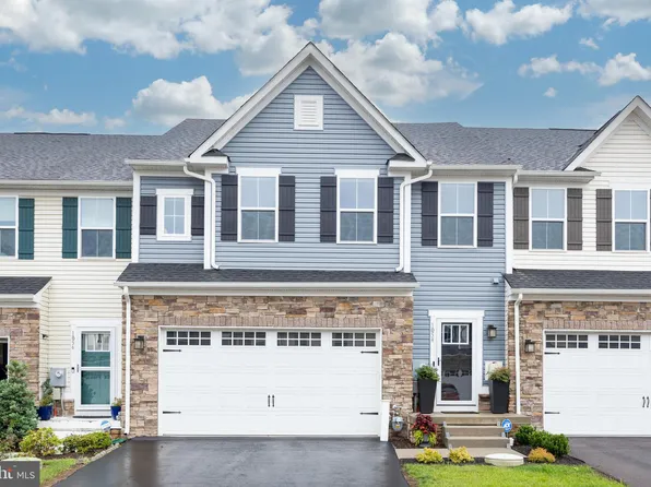 1054 Moscariello Ln, Royersford, PA 19468