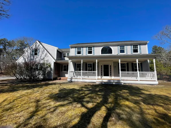 706 Queen Anne Road, Harwich, MA 02645