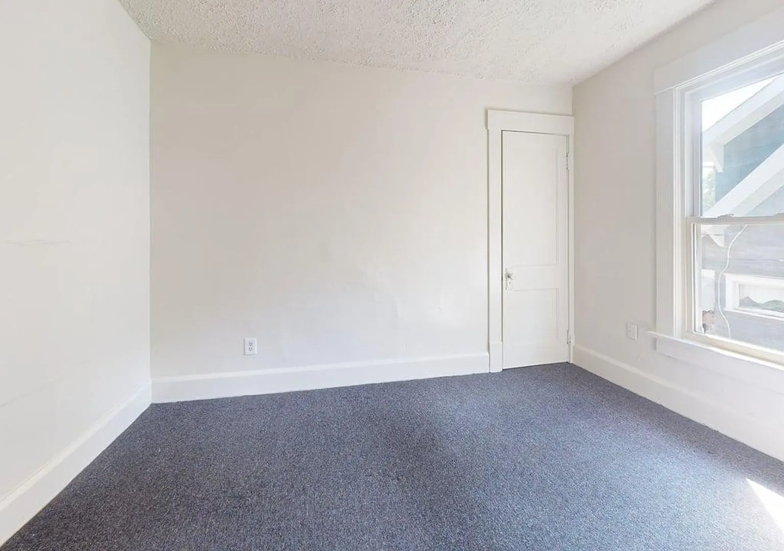 1223 Troy Pl NW — Photo 4