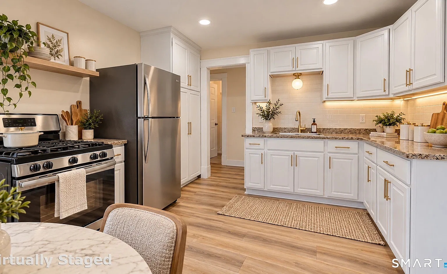 4 bed, 1.0 bath, 1300 sqft, $2,200 — Photo 4