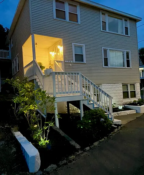 106 Bay St — Photo 1