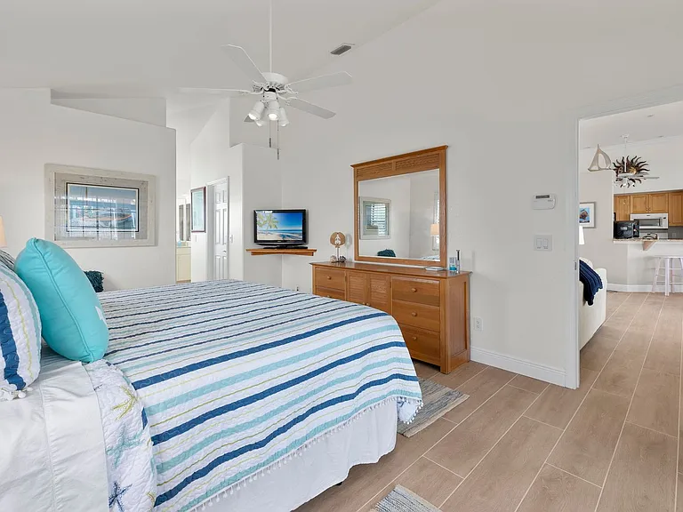 5310 Sands Blvd — Photo 11