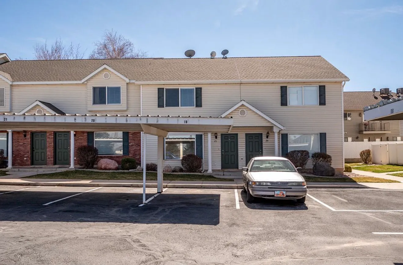 3 bed, 1365 sqft, $500 — Photo 2