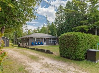407 Huron Ave, South Bruce Peninsula, ON N0H 2G0