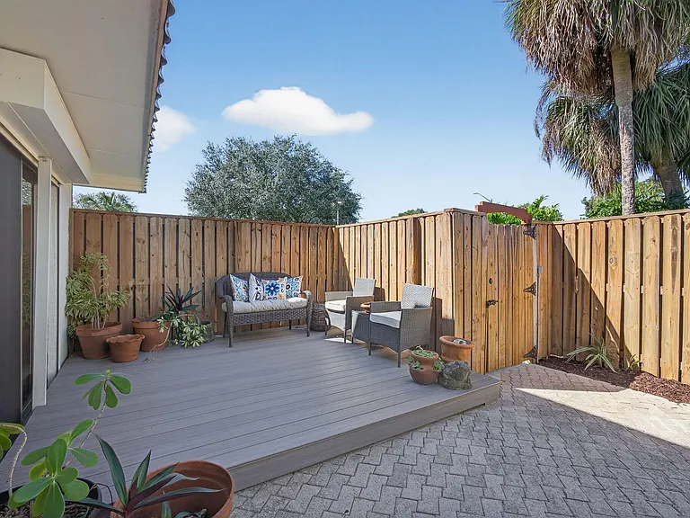 1700 Embassy Dr #103 — Photo 9