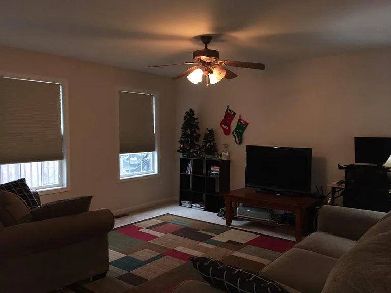 35 Hemlock Dr — Photo 5
