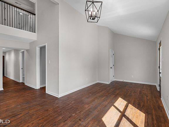 5th image of 227 White Rd