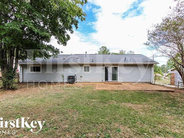 2847 Haddon Dr — Photo 13