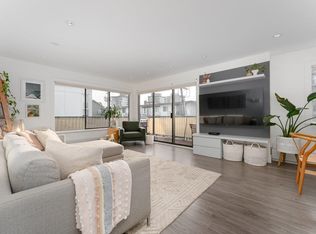 127 E 4th St #103, North Vancouver, BC