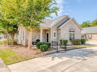 4821 Polo Gate Blvd, Charlotte, NC 28216