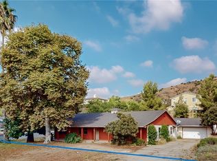 10201 La Tuna Canyon Rd, Sun Valley, CA 91352