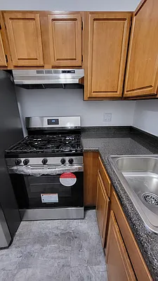 Rented by RC REAL ESTATE OF NEW YORK | media 4