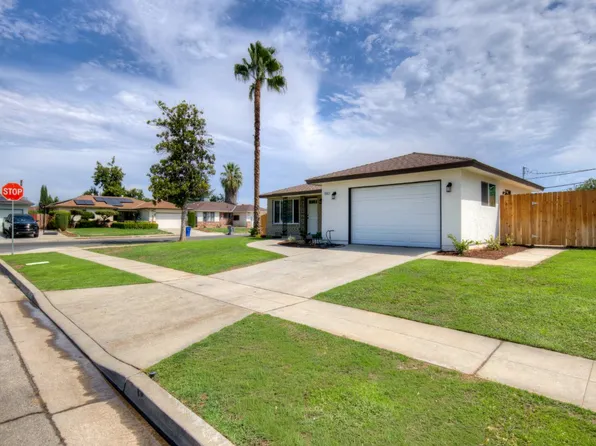 3992 N Briarwood Ave, Fresno, CA 93705