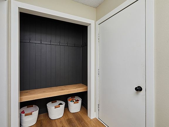 3rd image of 1106 SE Rio Dr