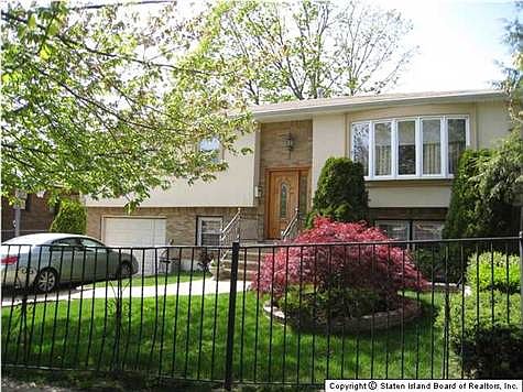 1st image of 885 Hylan Blvd