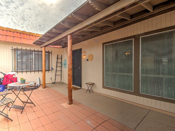 3rd image of 169 W Calle Del Chancero