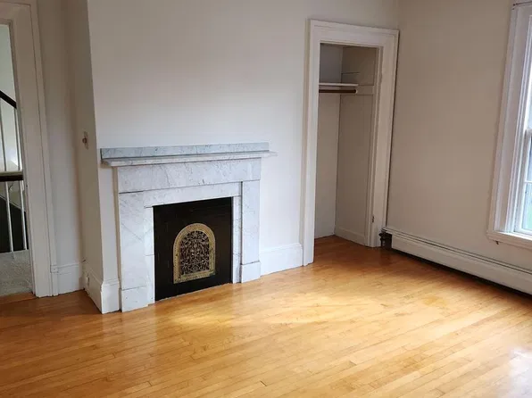 64 Grove Street, 64 Grove St #3, Bangor, ME 04401