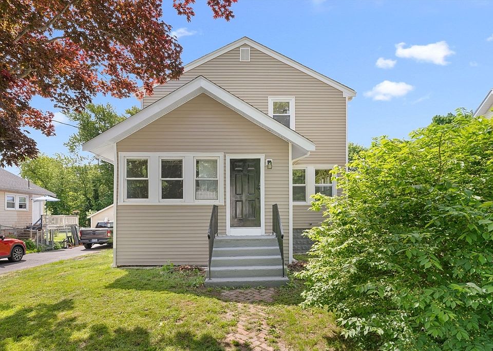 1st image of 49 Custer St