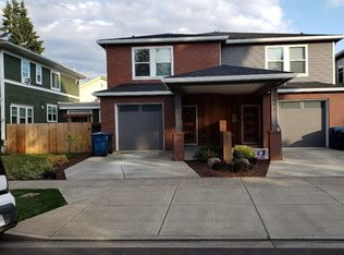 414 E Main St, silverton, OR 97381