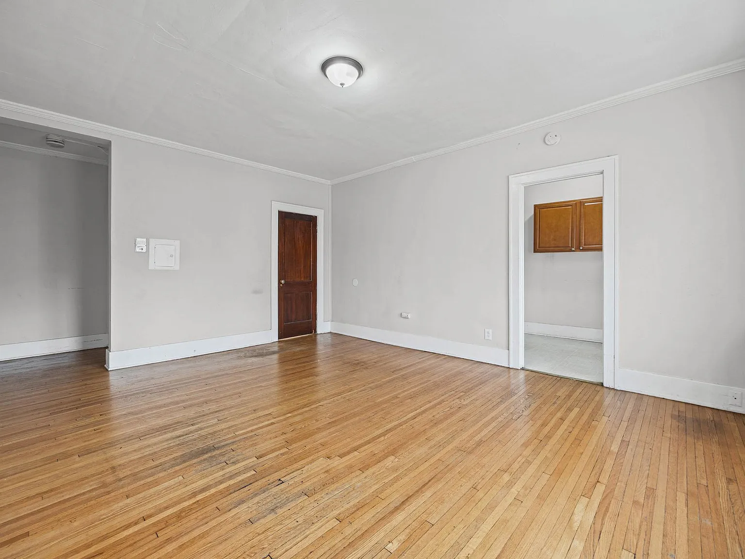 49 Troup St — Photo 4