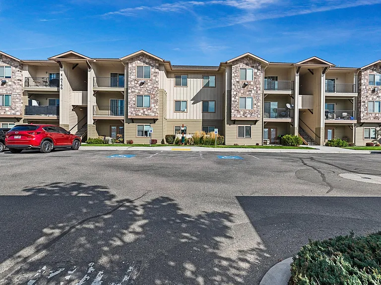 Aspen Creek Apartments — Photo 54