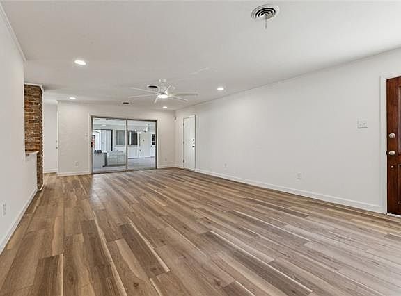 4th image of 3221 Metairie Ct
