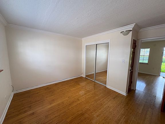 4th image of 3112 W Horatio St Unit 34