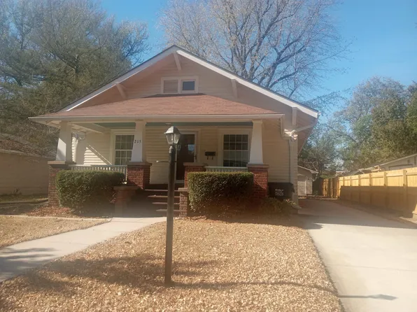 215 Locust St, Halstead, KS 67056