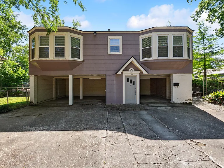 359 Ogden Dr — Photo 1