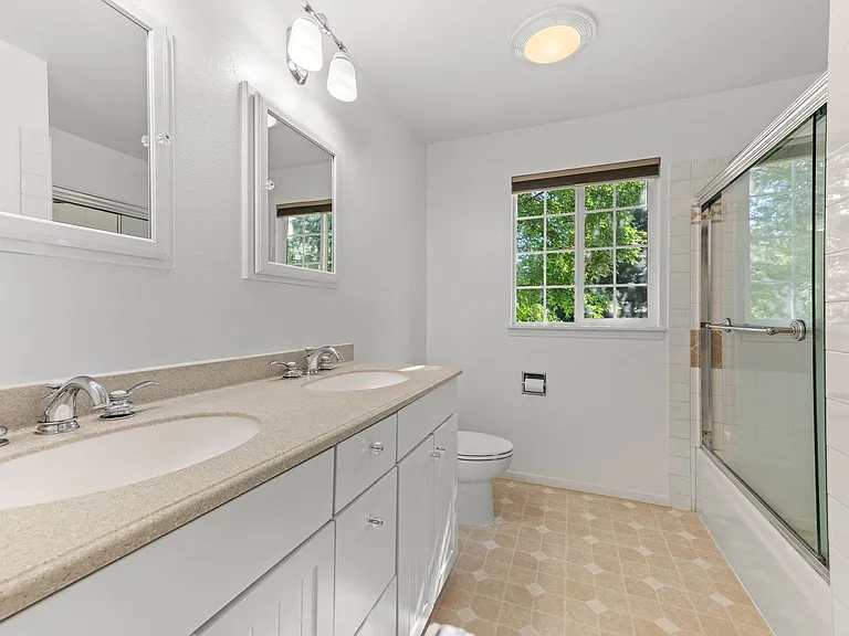 11322 Skagit Dr SE — Photo 13